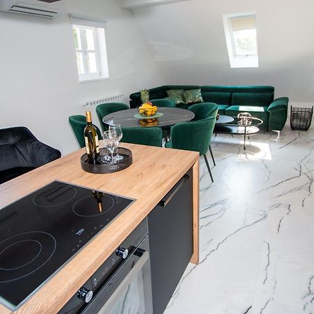 Apartmani Kac Карловац Екстериор снимка