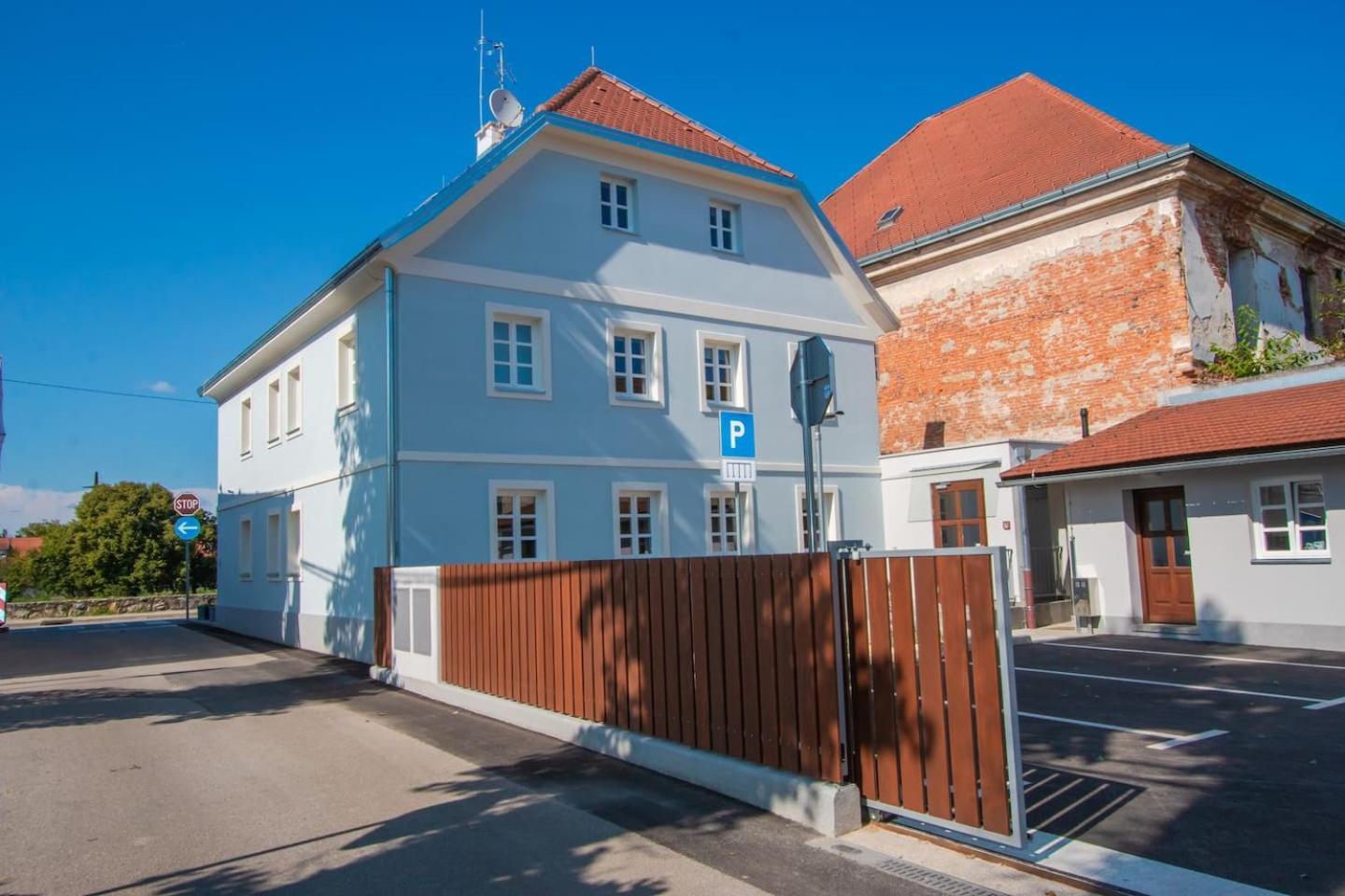 Apartmani Kac Карловац Екстериор снимка