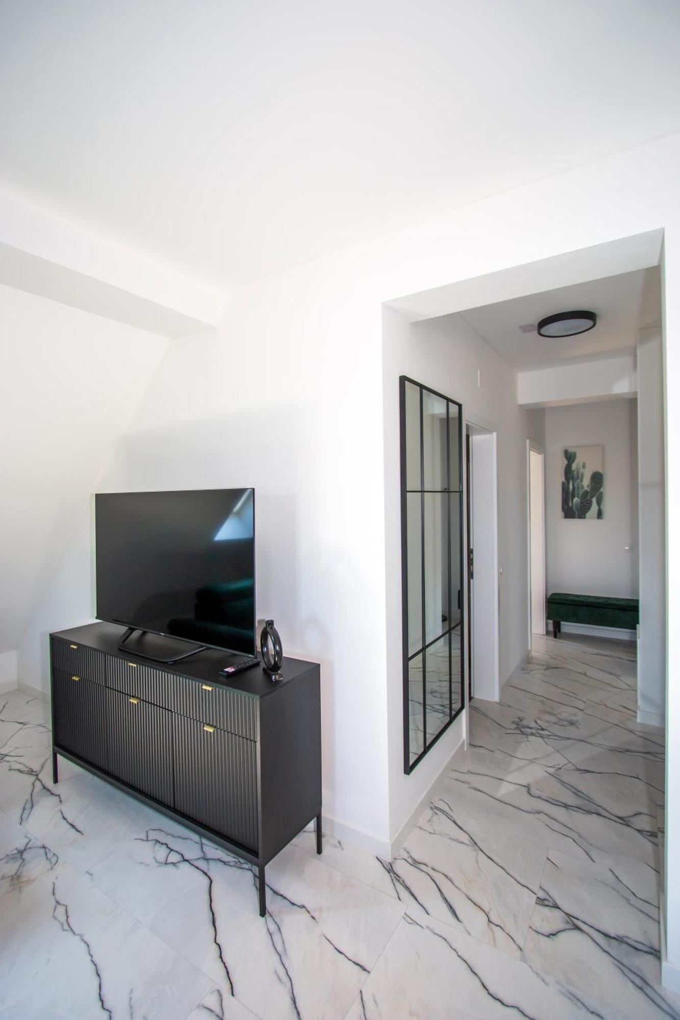 Apartmani Kac Карловац Екстериор снимка