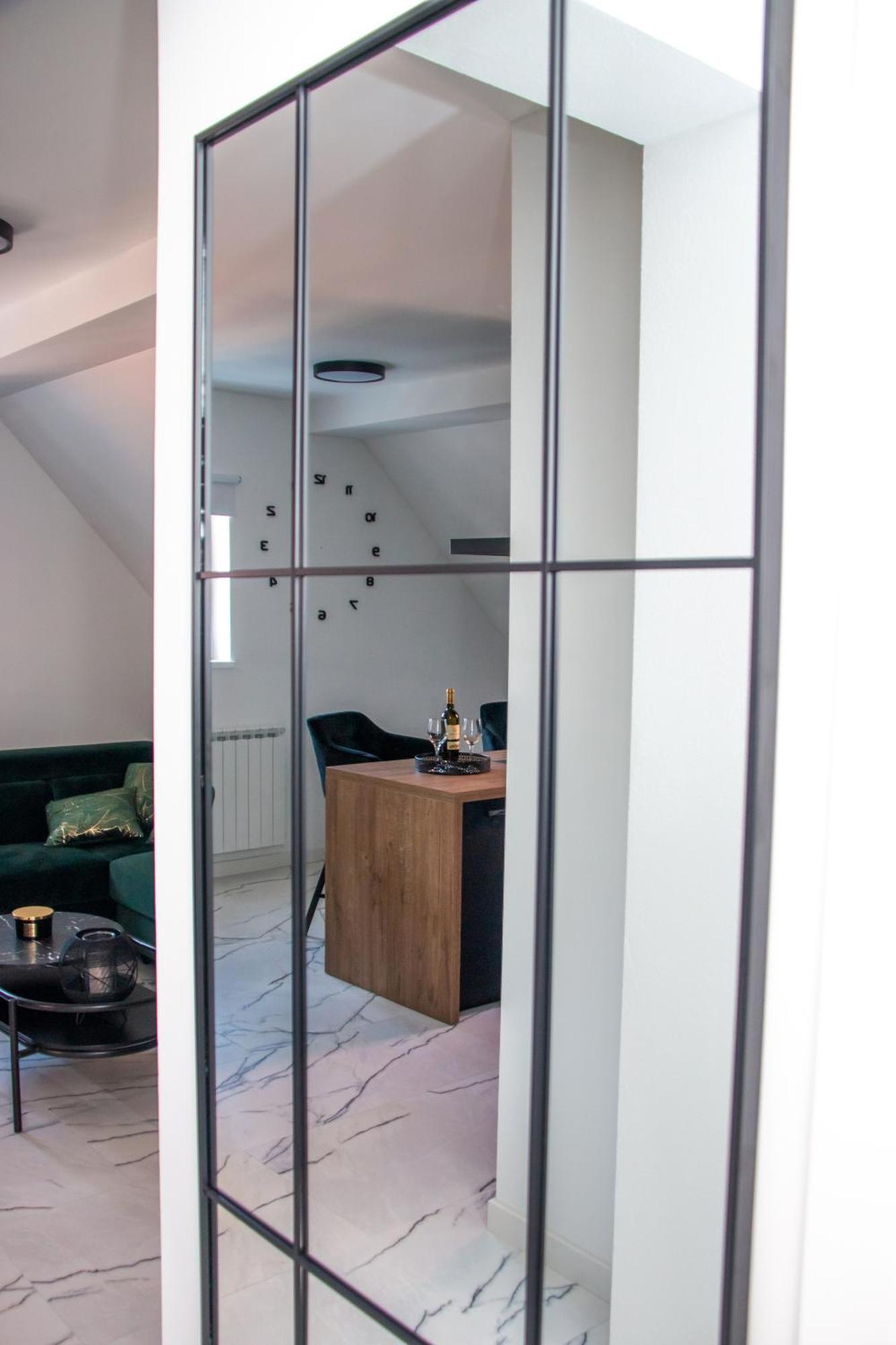 Apartmani Kac Карловац Екстериор снимка